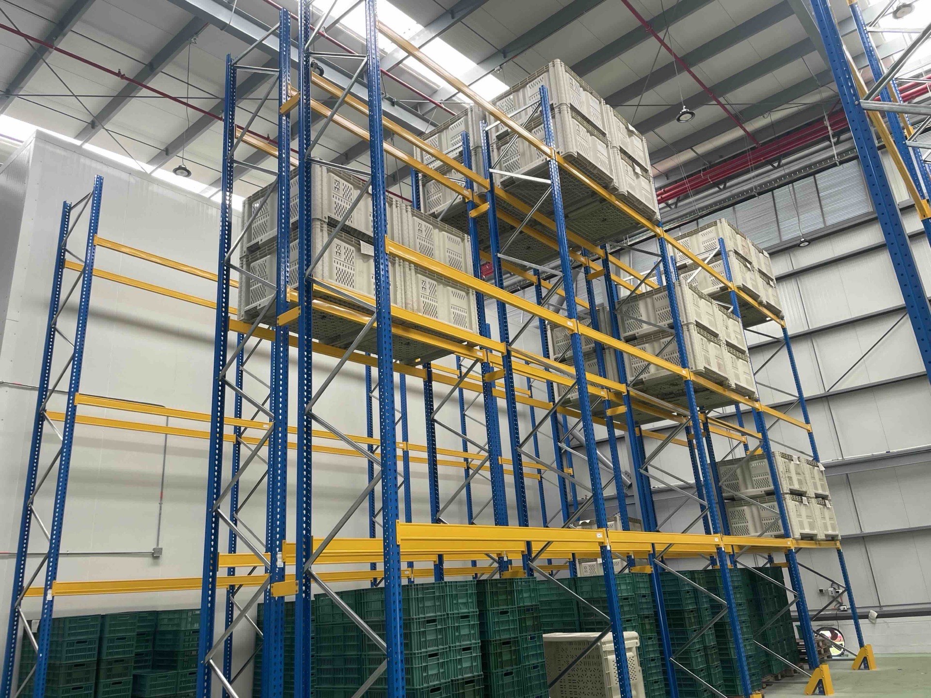 Proyectos Kenalia Racks de Almacenamiento